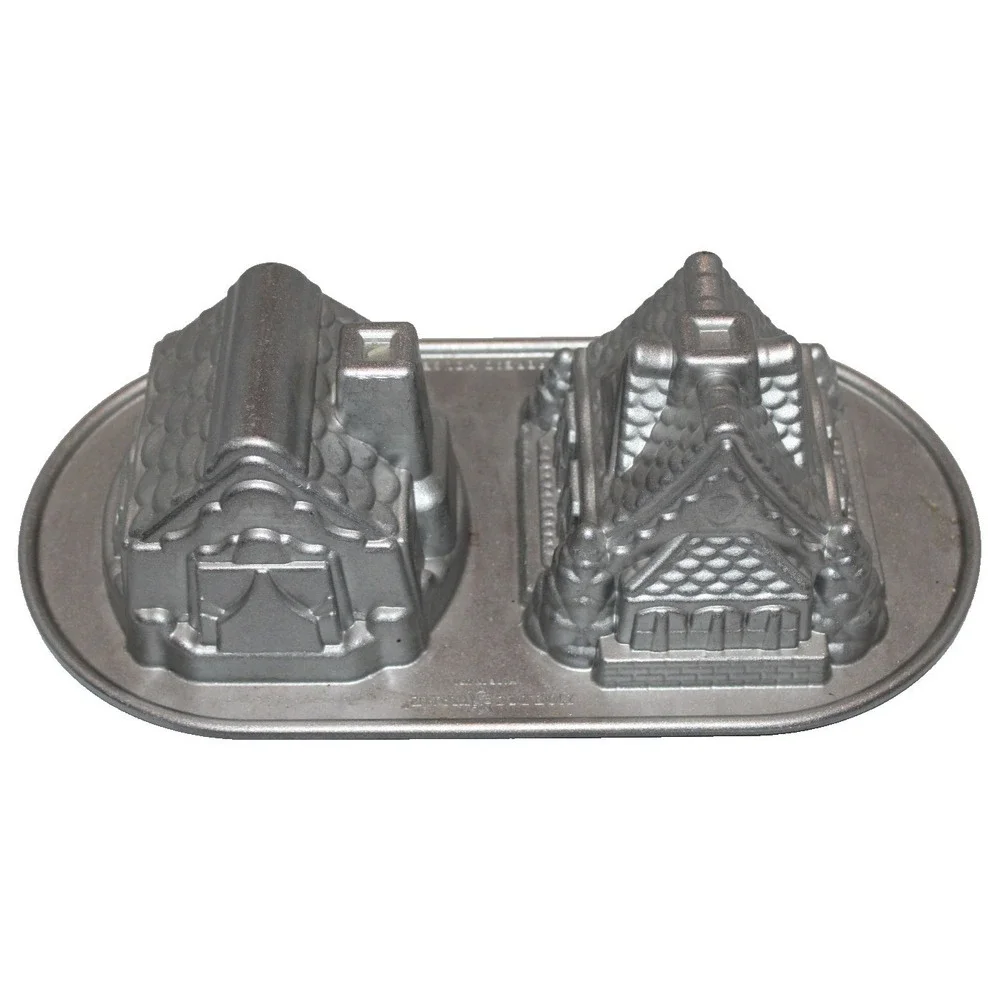 Nordic Ware Gingerbread House Duet bundt molded cake pan 5 cups 1.2 liters USA